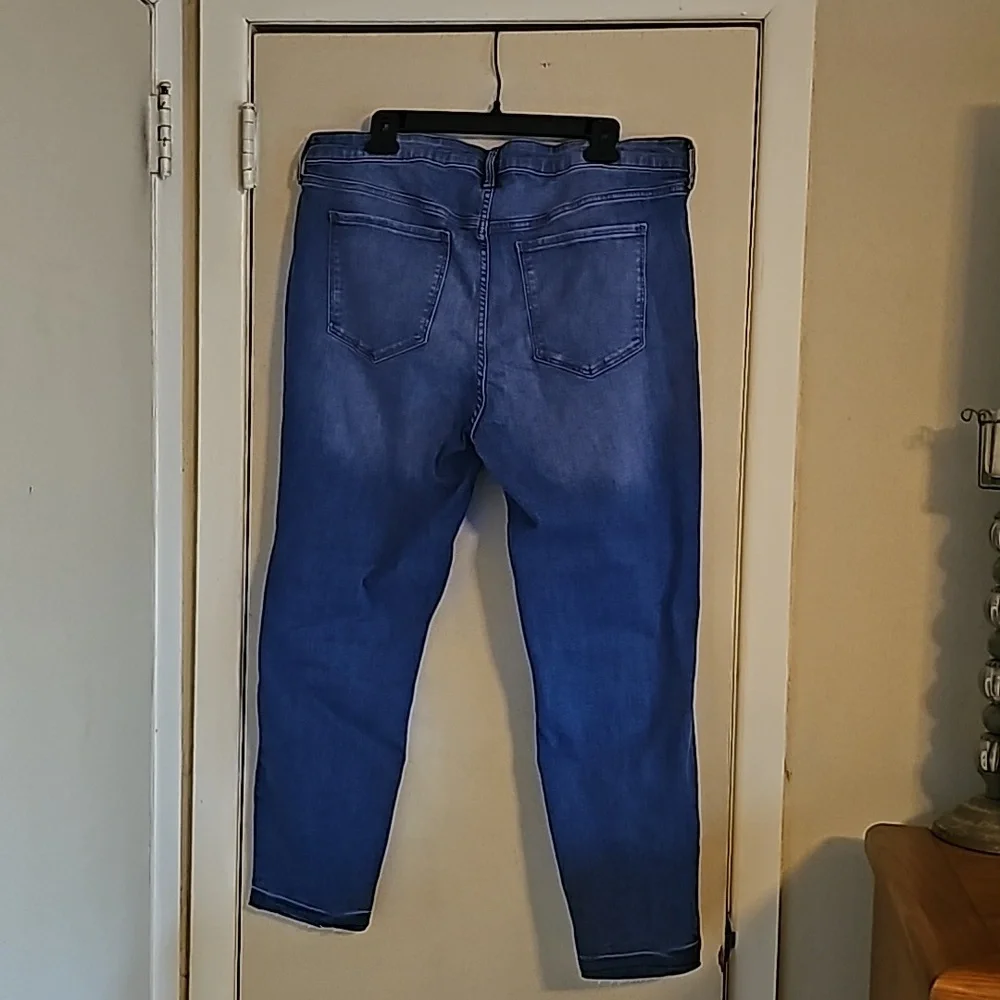 Jeans - Picture 3 of 6